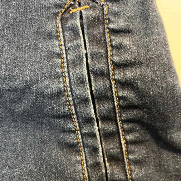 Bebe size 2 denim skirt - Picture 5 of 13